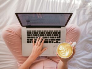 Read more about the article How to Create Engaging Blog Posts